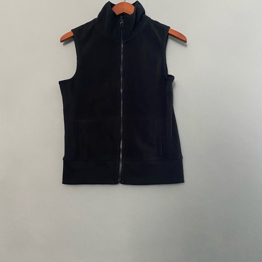 Old Navy Sleeveless Black Fleece Zip Front VestEUC